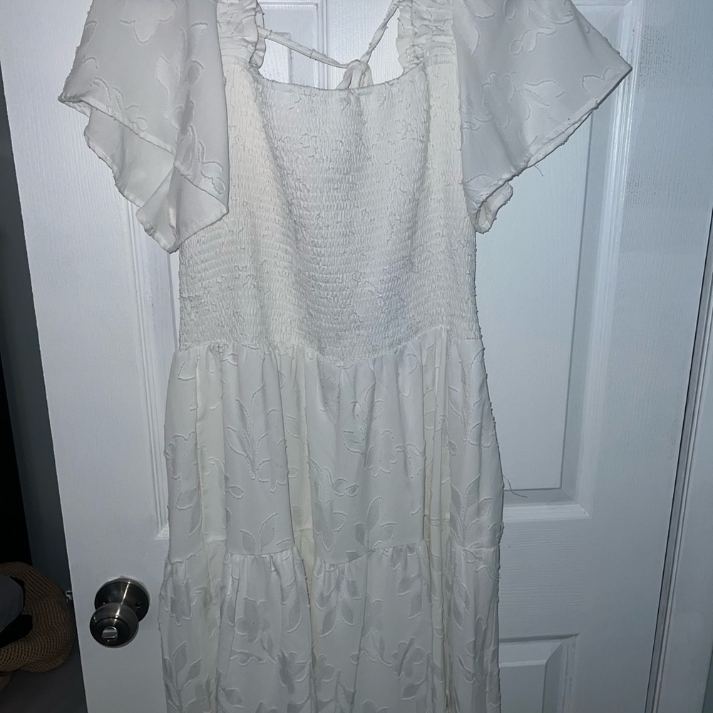 Elegant White Midi Dress